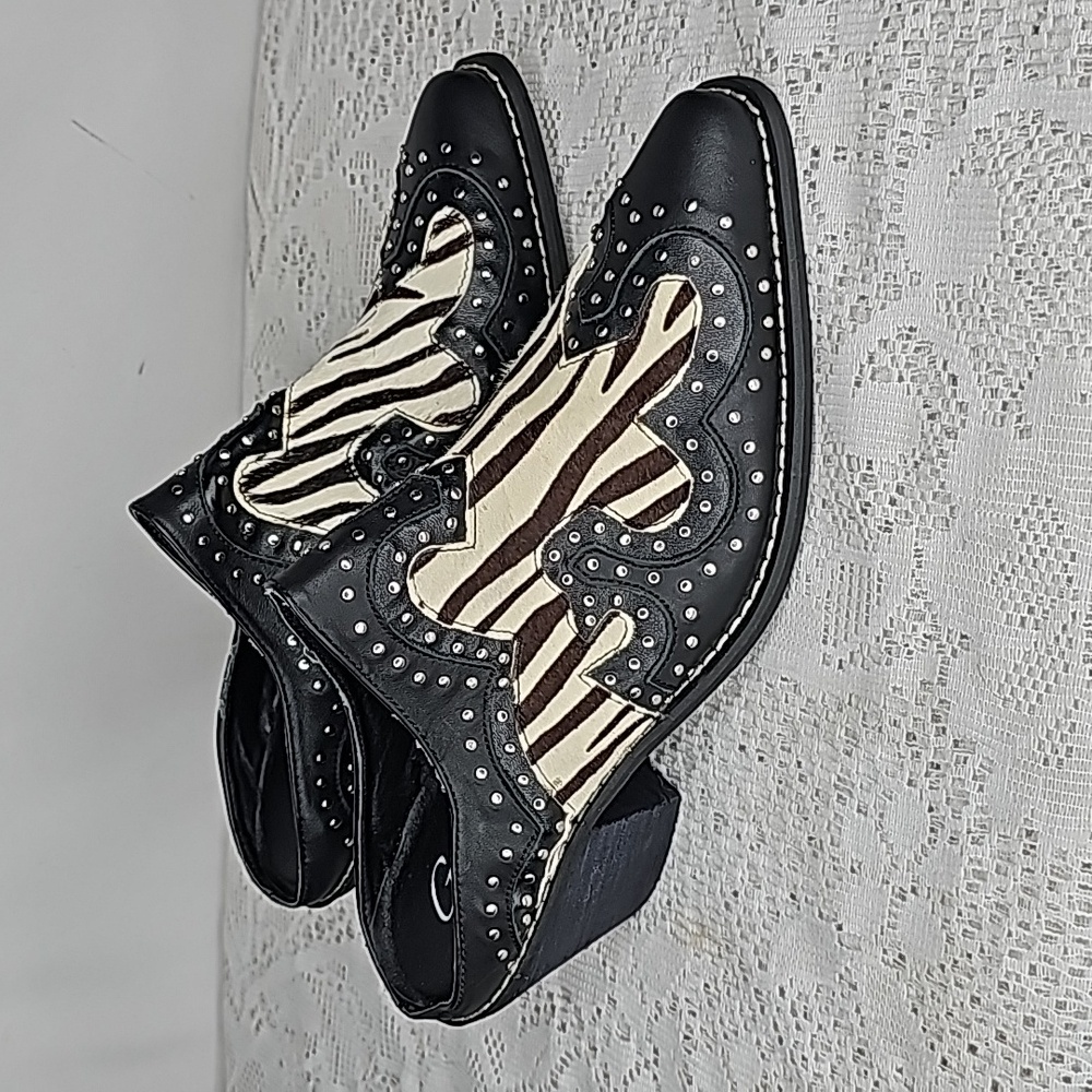 Grazie Maverick zebra pony hair western cowgirl studded slip on clog mules 7.5